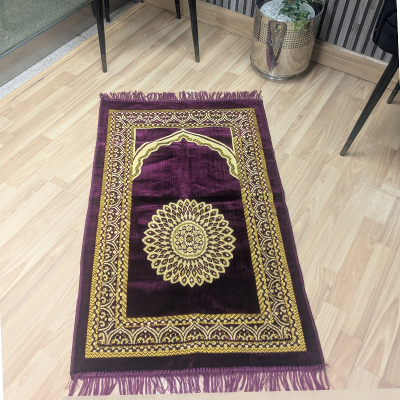 Kunuz Premium Janamaz – Full Size Prayer Mat for Hajj 2025 & Umrah